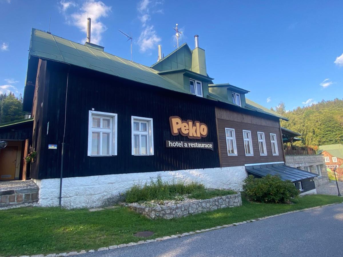 Hotel Peklo Pro Rodiny S Detmi Josefuv Dul Exterior foto