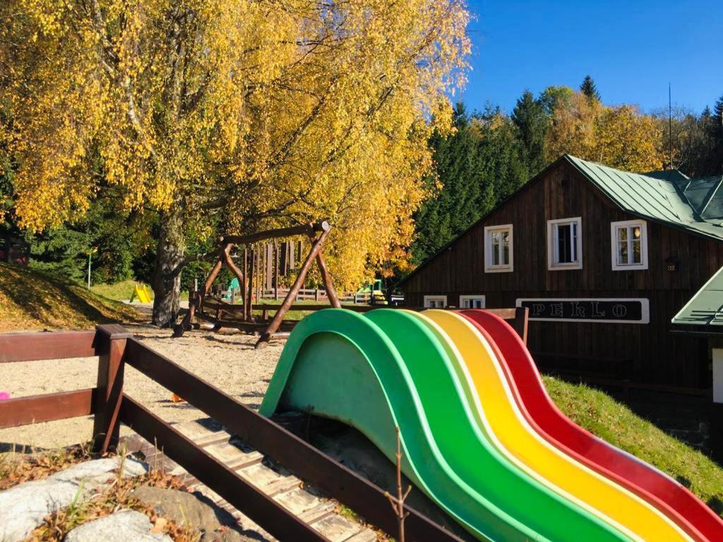 Hotel Peklo Pro Rodiny S Detmi Josefuv Dul Exterior foto