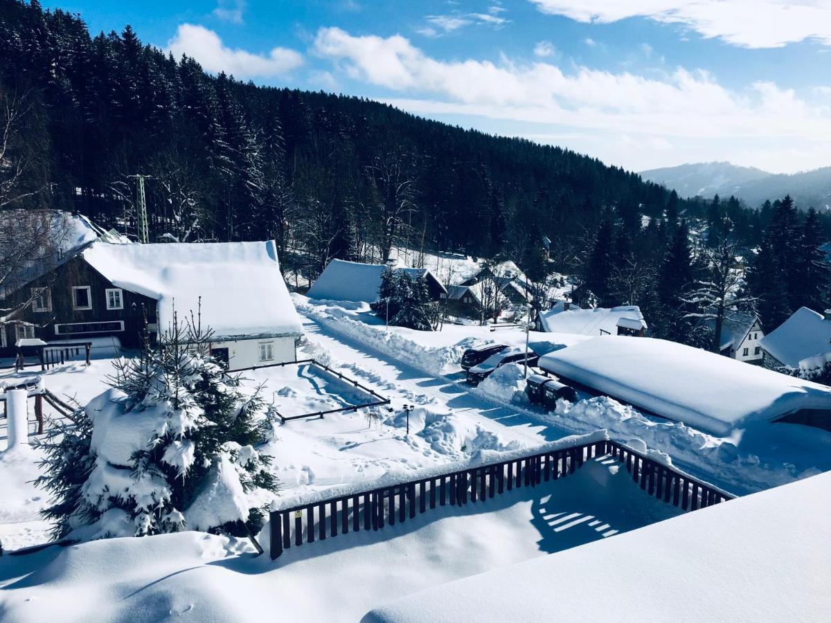 Hotel Peklo Pro Rodiny S Detmi Josefuv Dul Exterior foto